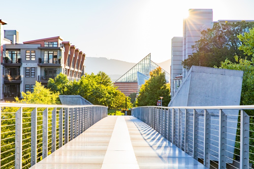 A bridge in Chattanooga that looks out towards the city and aquarium